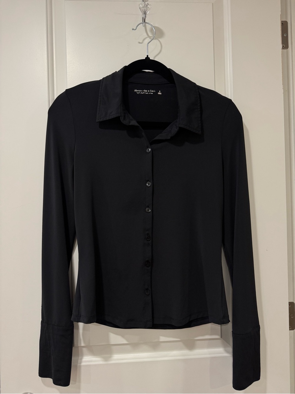 A&F long sleeve button up collared top